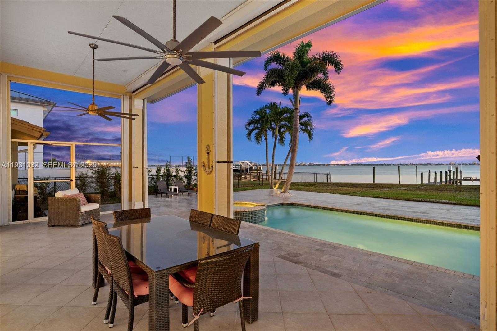 Small Image of 264 BAYSHORE DR, Cape Coral Number 44