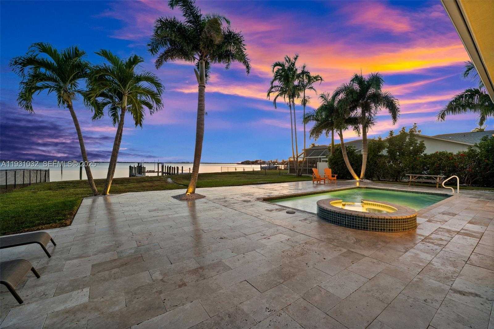 Small Image of 264 BAYSHORE DR, Cape Coral Number 48