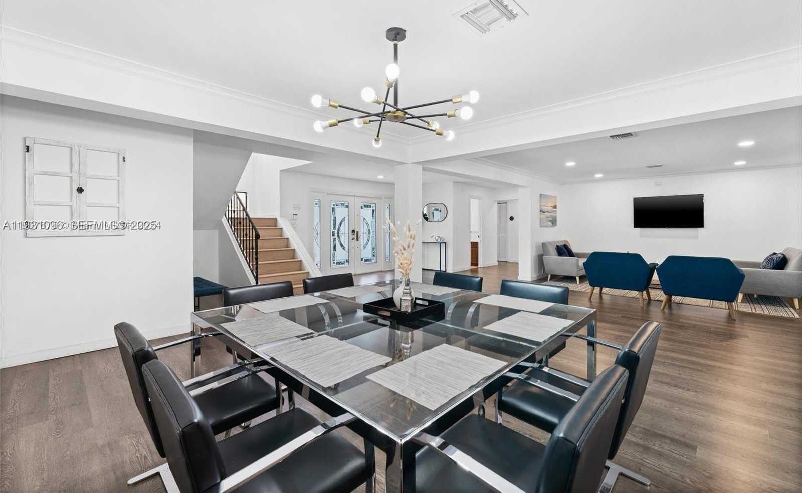 Small Image of 413 HOLIDAY, Hallandale Beach Number 11