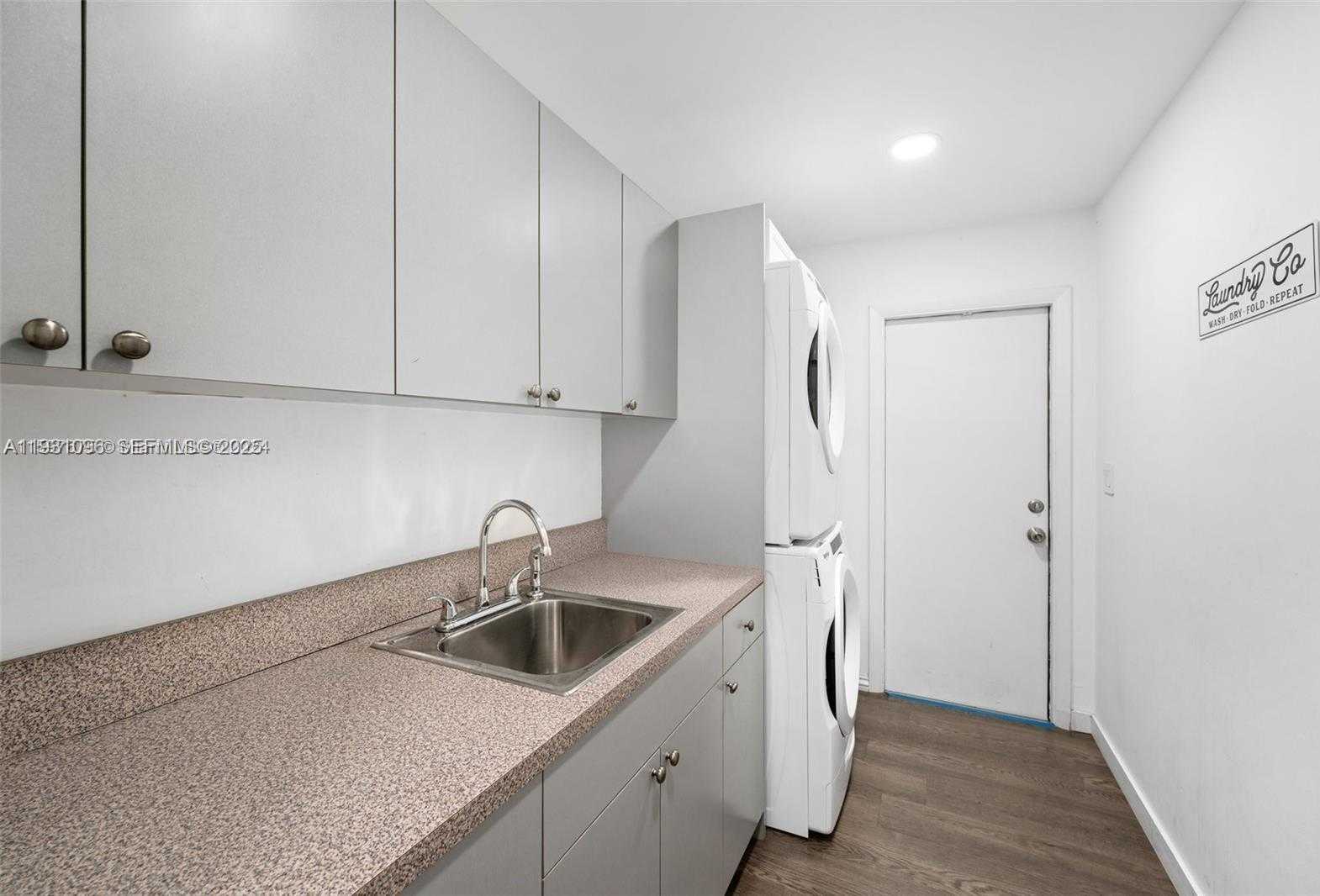 Small Image of 413 HOLIDAY, Hallandale Beach Number 33