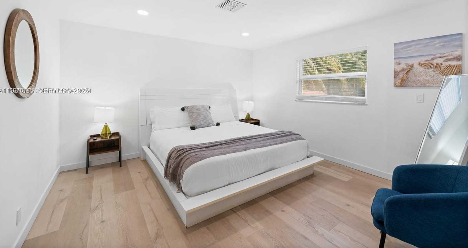 Small Image of 413 HOLIDAY, Hallandale Beach Number 41