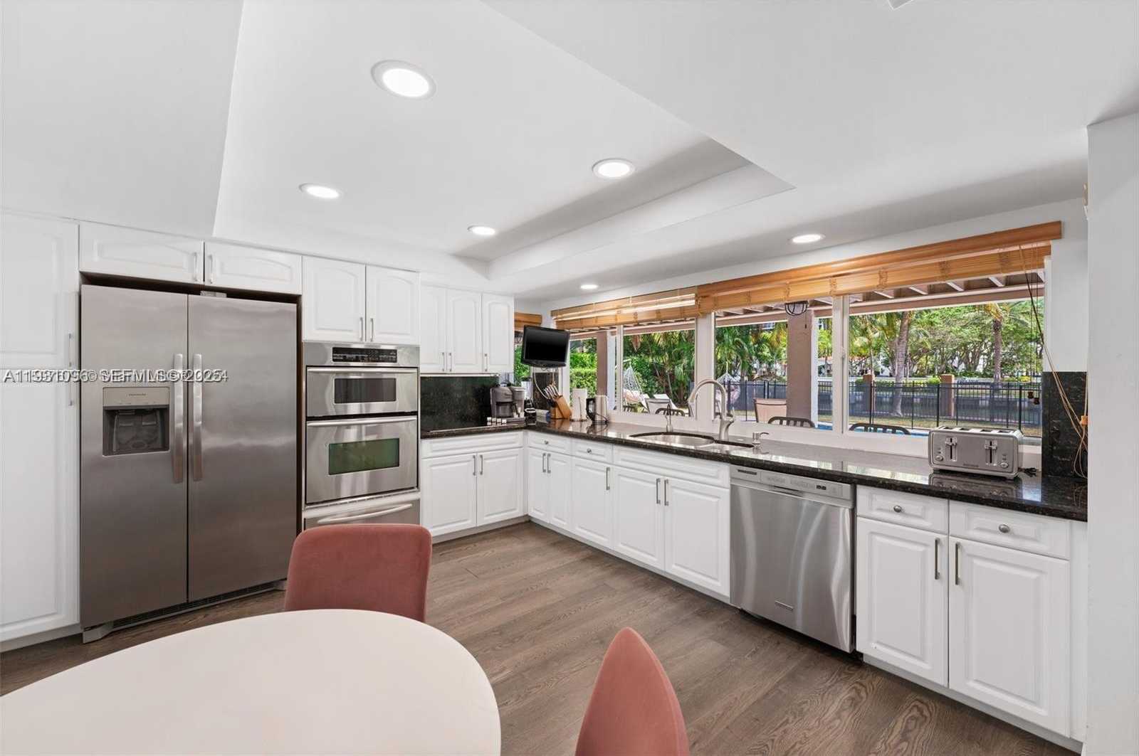 Small Image of 413 HOLIDAY, Hallandale Beach Number 8