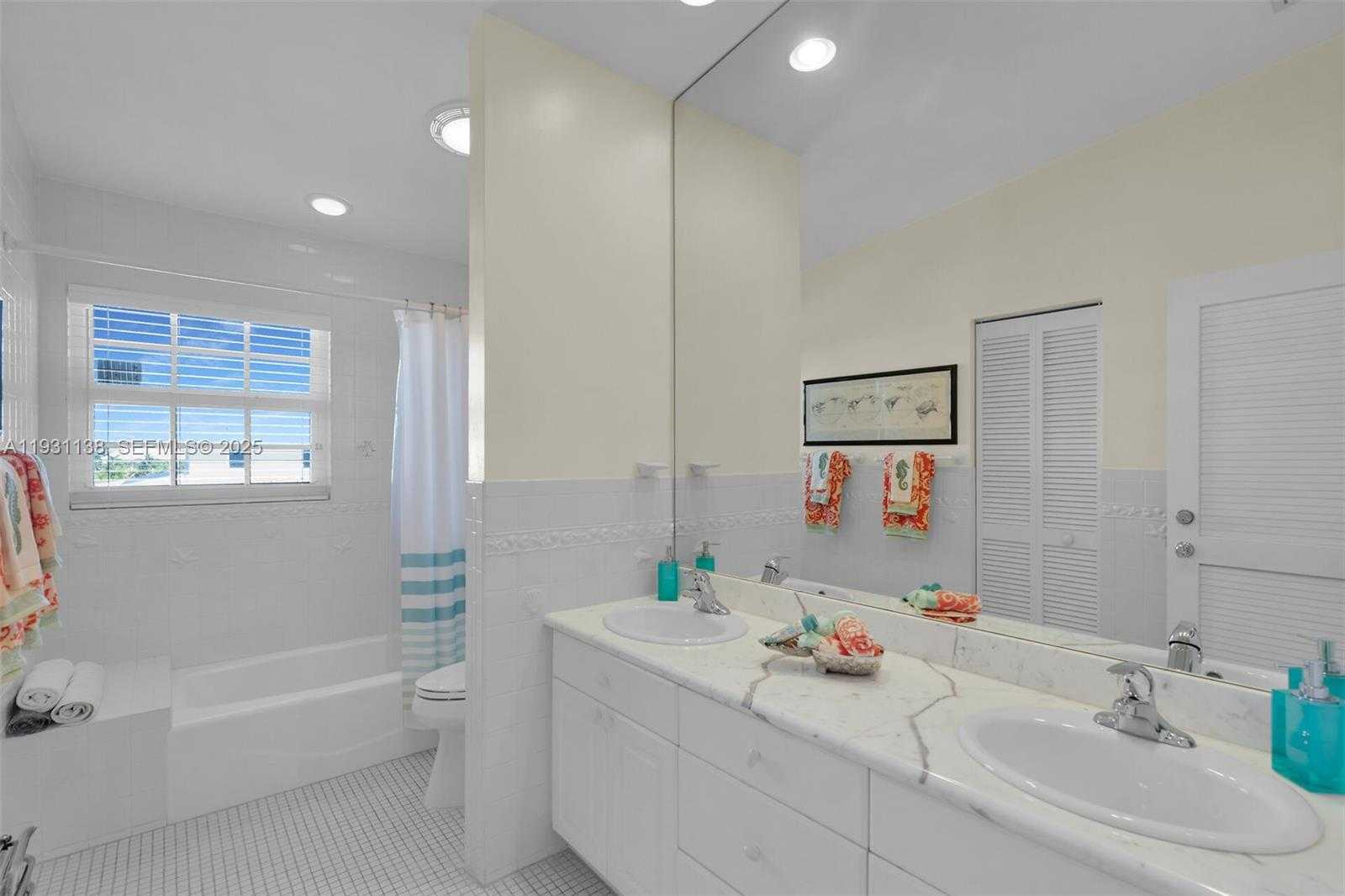 Small Image of 153 STROMBOLI DR, Islamorada Number 38