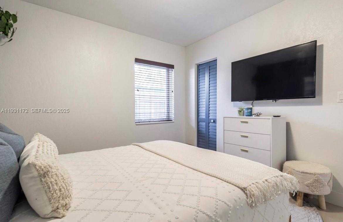 Small Image of 1243 NORTH WEST 3RD AVE, Fort Lauderdale Number 21