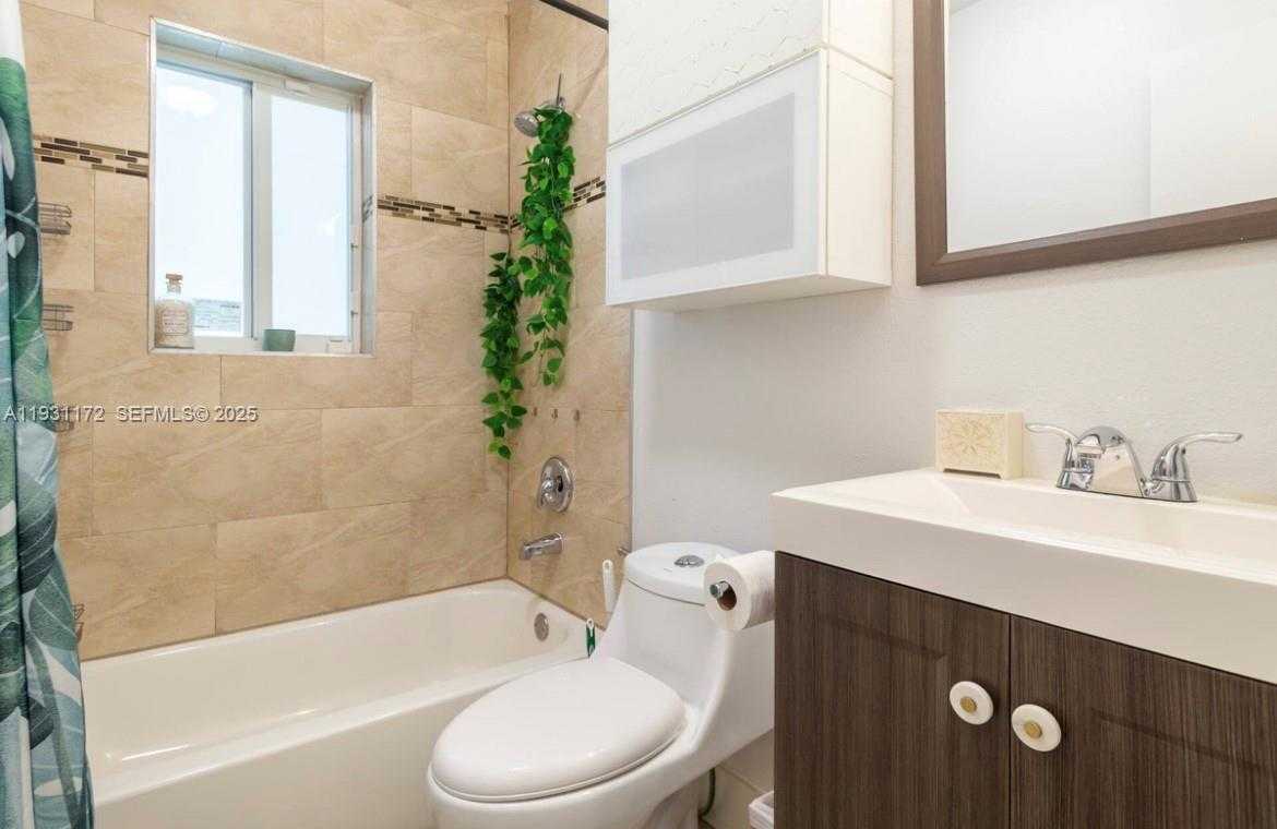 Small Image of 1243 NORTH WEST 3RD AVE, Fort Lauderdale Number 26