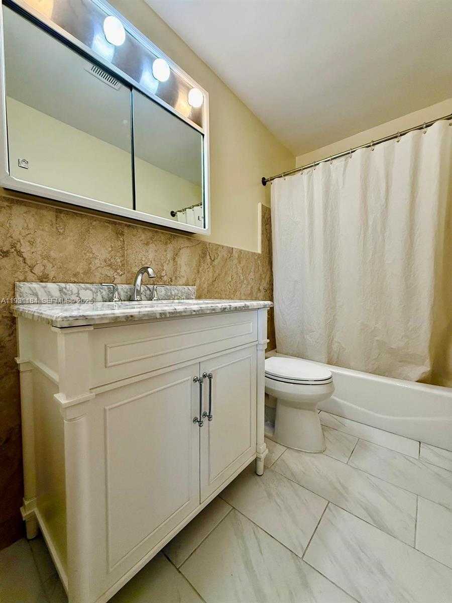 Small Image of 7241 SOUTH ARTHUR ST, Hollywood Number 18