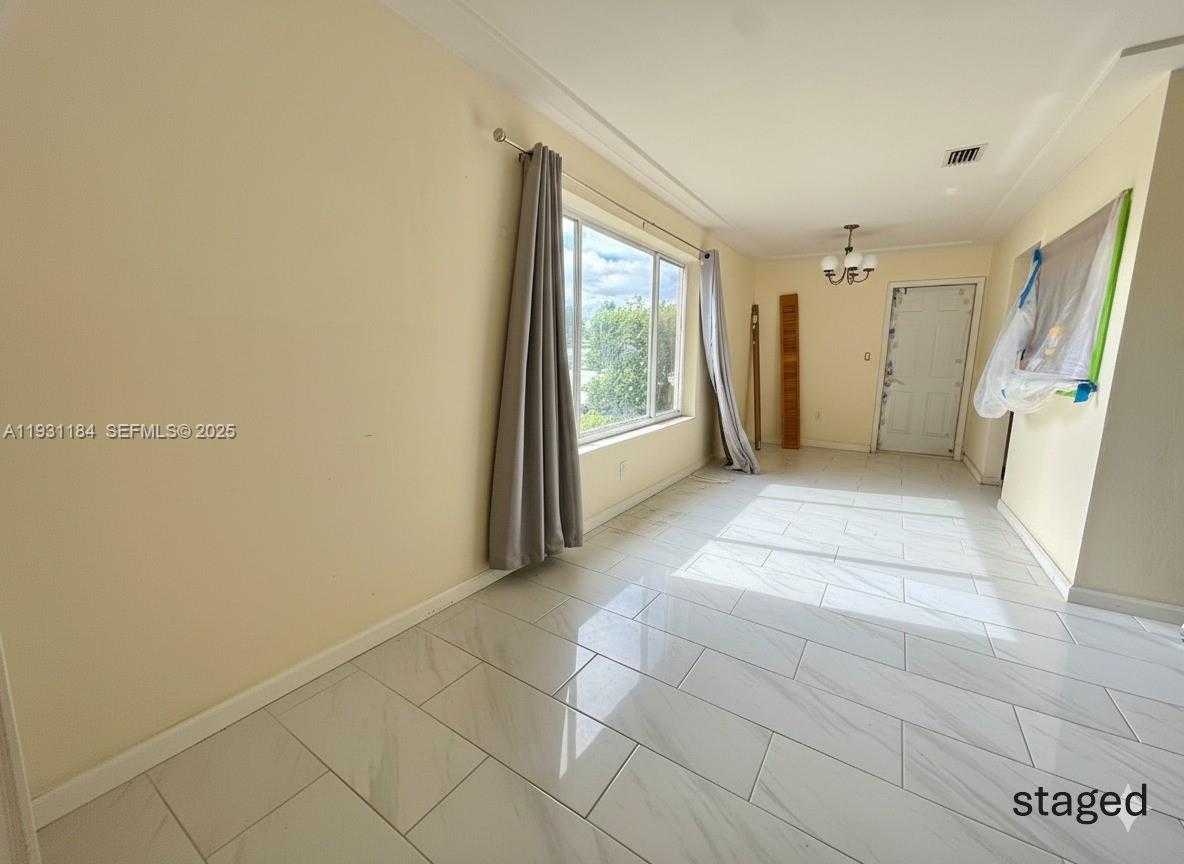 Small Image of 7241 SOUTH ARTHUR ST, Hollywood Number 8