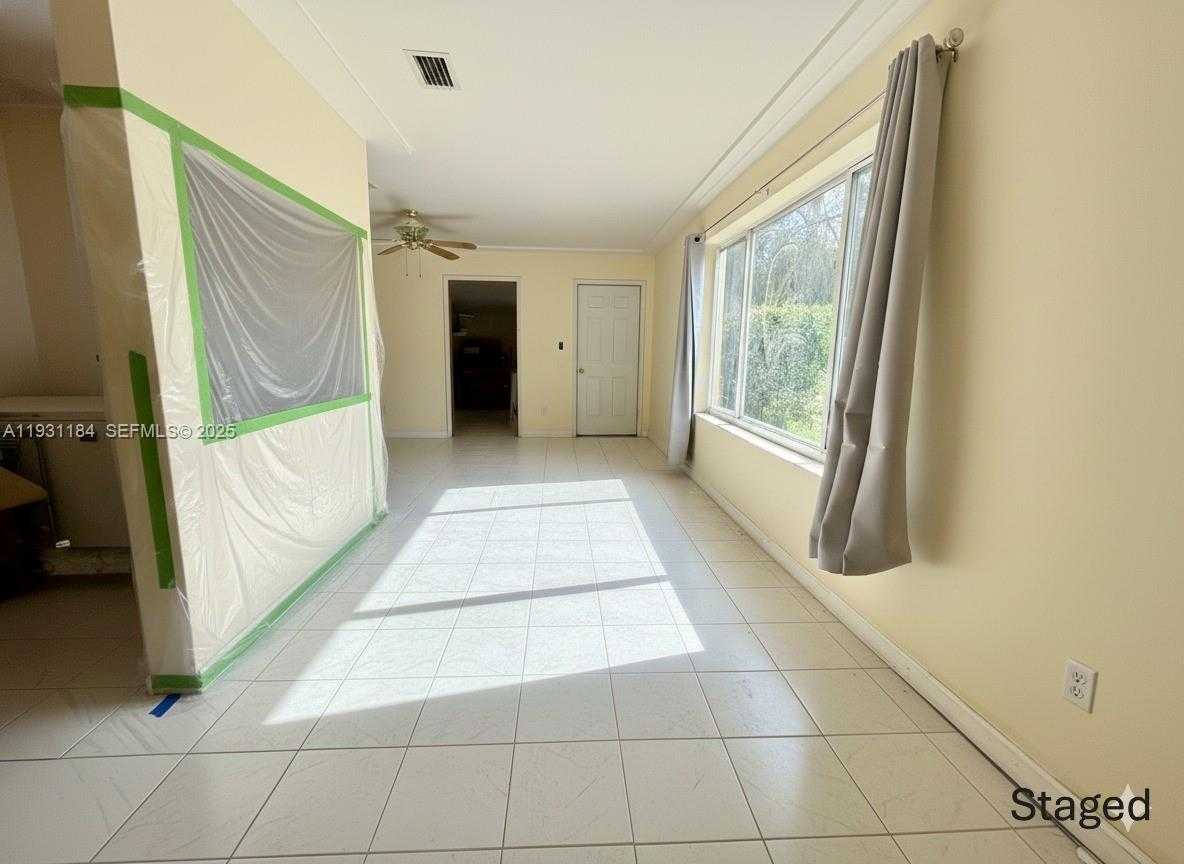 Small Image of 7241 SOUTH ARTHUR ST, Hollywood Number 9