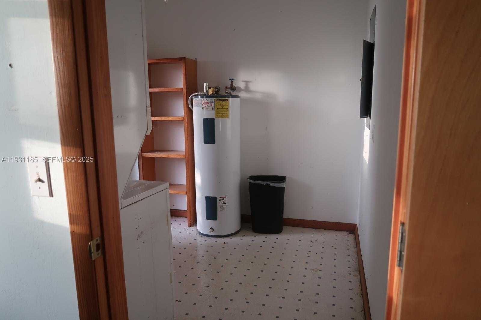 Small Image of 13990 SOUTH WEST 192ND ST, Miami Number 3