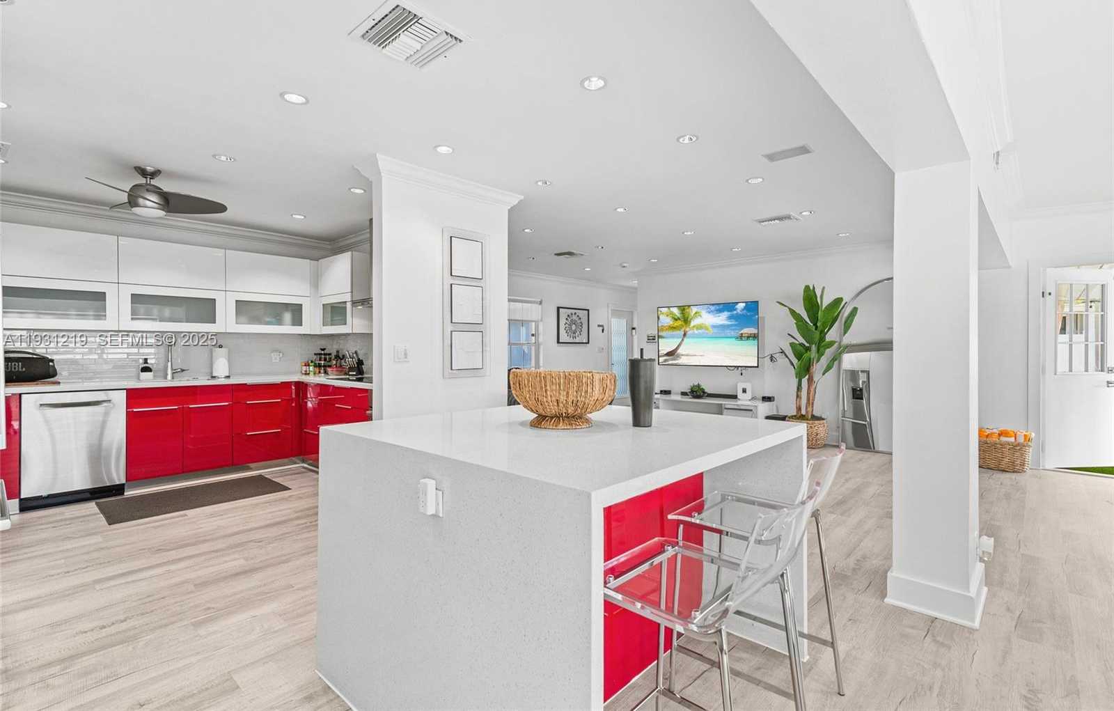 Small Image of 2207 NORTH EAST 16TH AVE, Wilton Manors Number 12