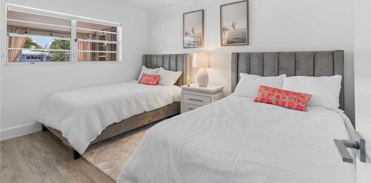 Small Image of 2207 NORTH EAST 16TH AVE, Wilton Manors Number 32