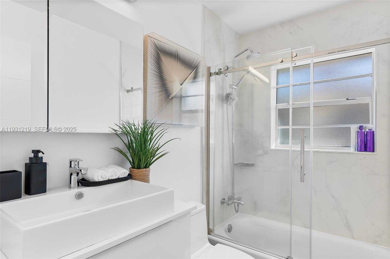 Small Image of 2207 NORTH EAST 16TH AVE, Wilton Manors Number 35