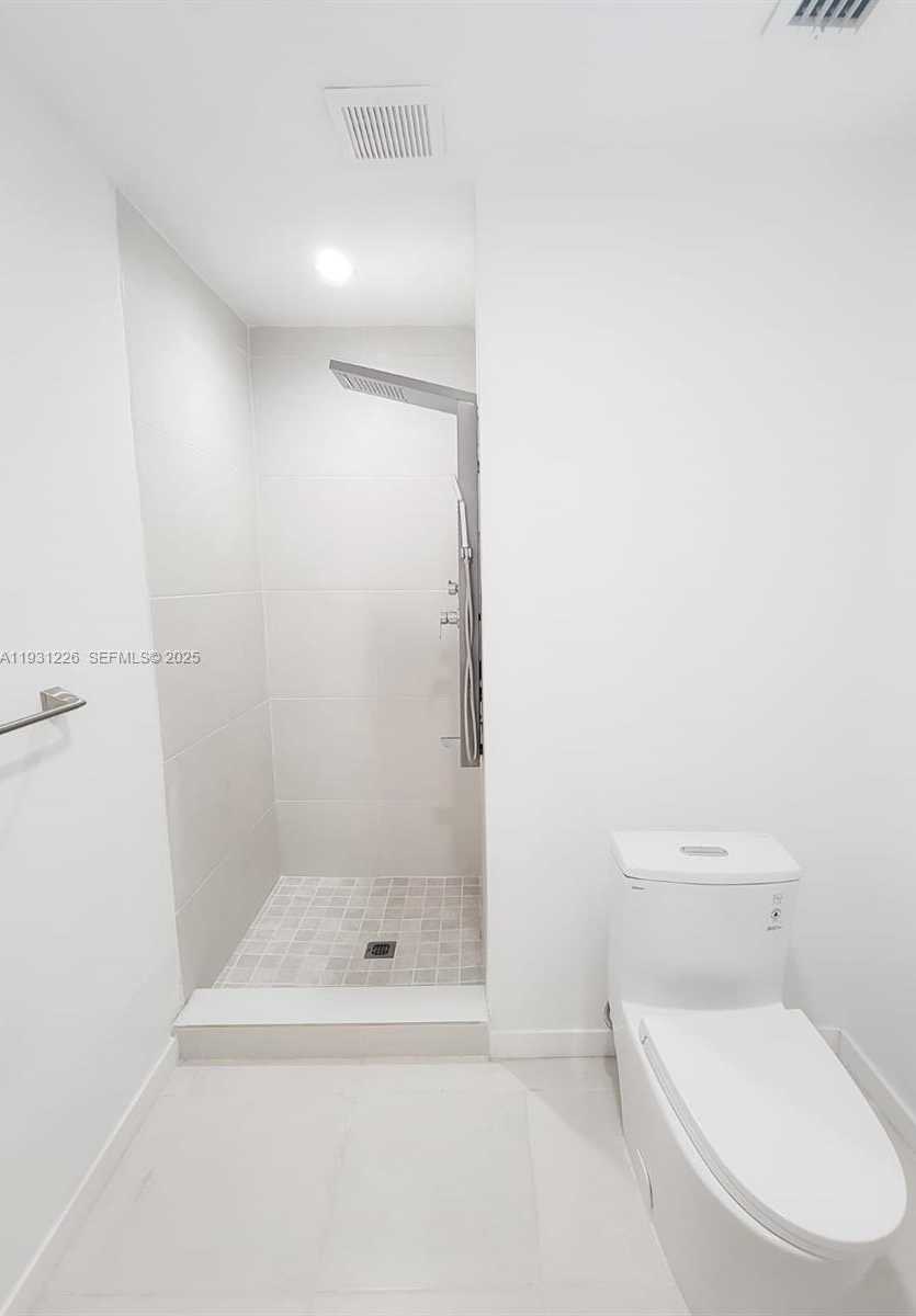 Small Image of 3685 SOUTH WEST 1ST AVE, Miami Number 6