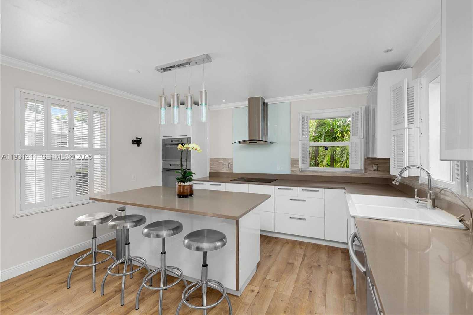 Small Image of 820 NORTH EAST 83RD ST, Miami Number 15