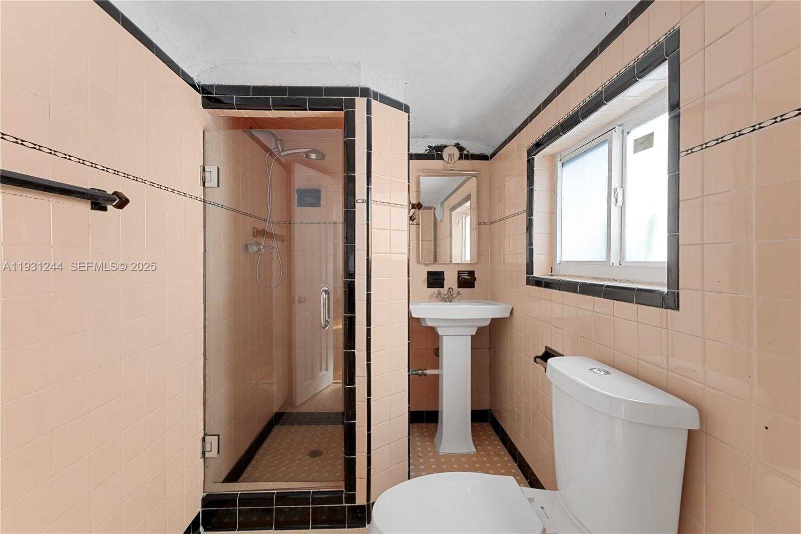 Small Image of 820 NORTH EAST 83RD ST, Miami Number 35