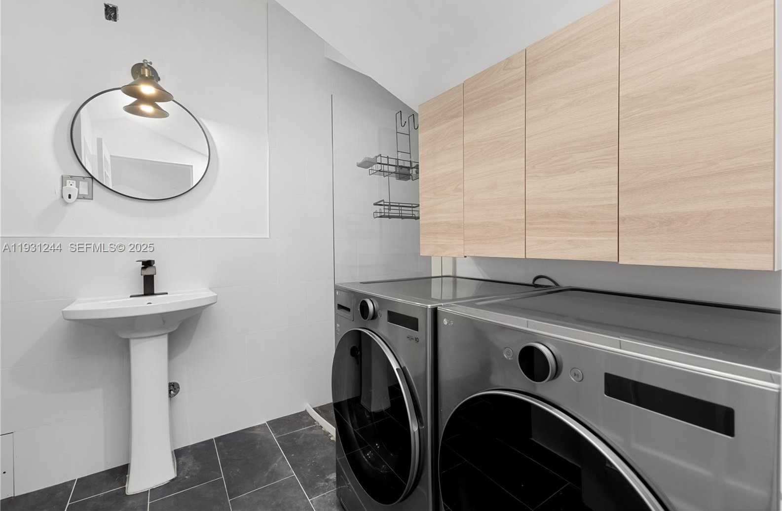 Small Image of 820 NORTH EAST 83RD ST, Miami Number 42