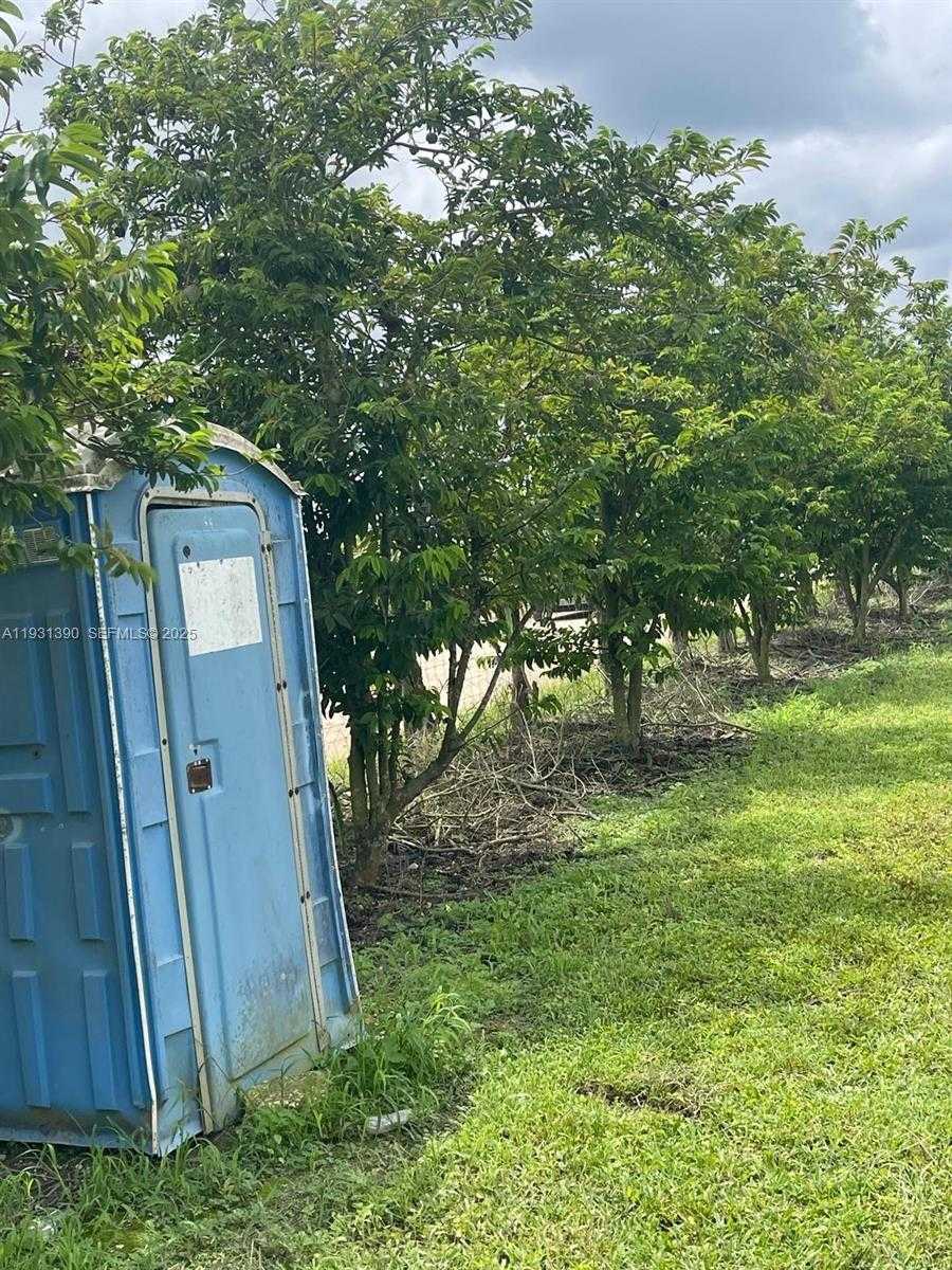 Small Image of 340 SOUTH WEST 217 AVE, Homestead Number 8