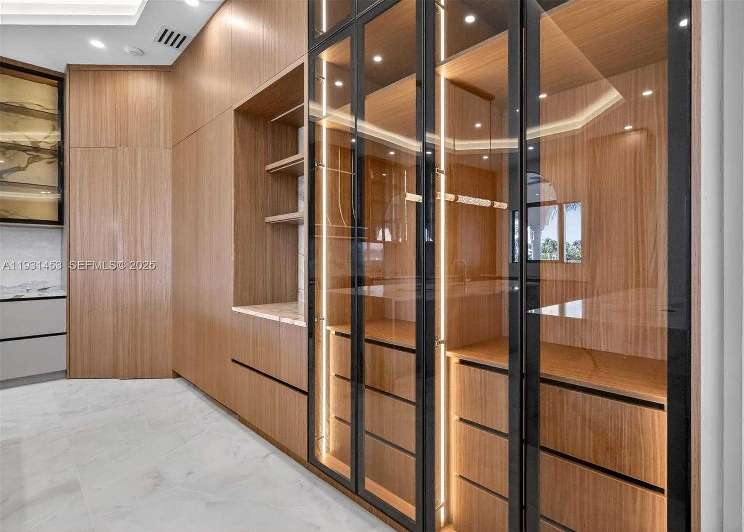 Small Image of 14891 SOUTH WEST 20TH ST, Davie Number 15