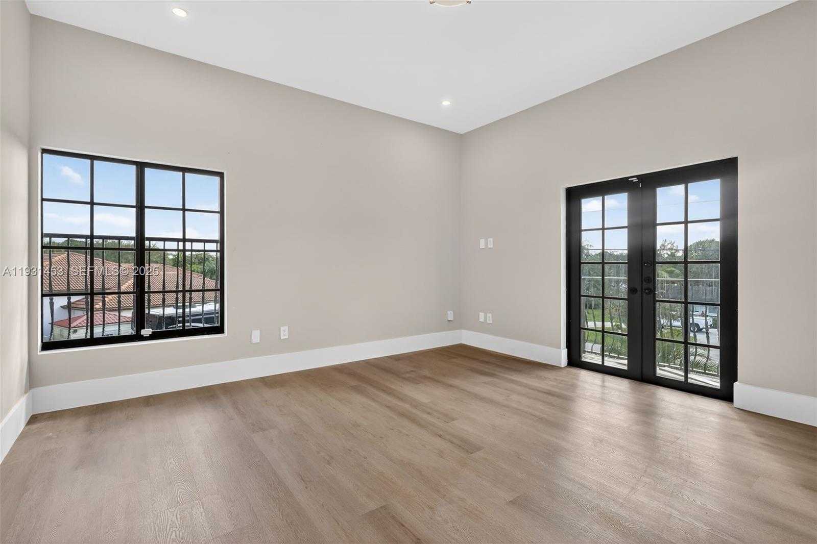 Small Image of 14891 SOUTH WEST 20TH ST, Davie Number 57