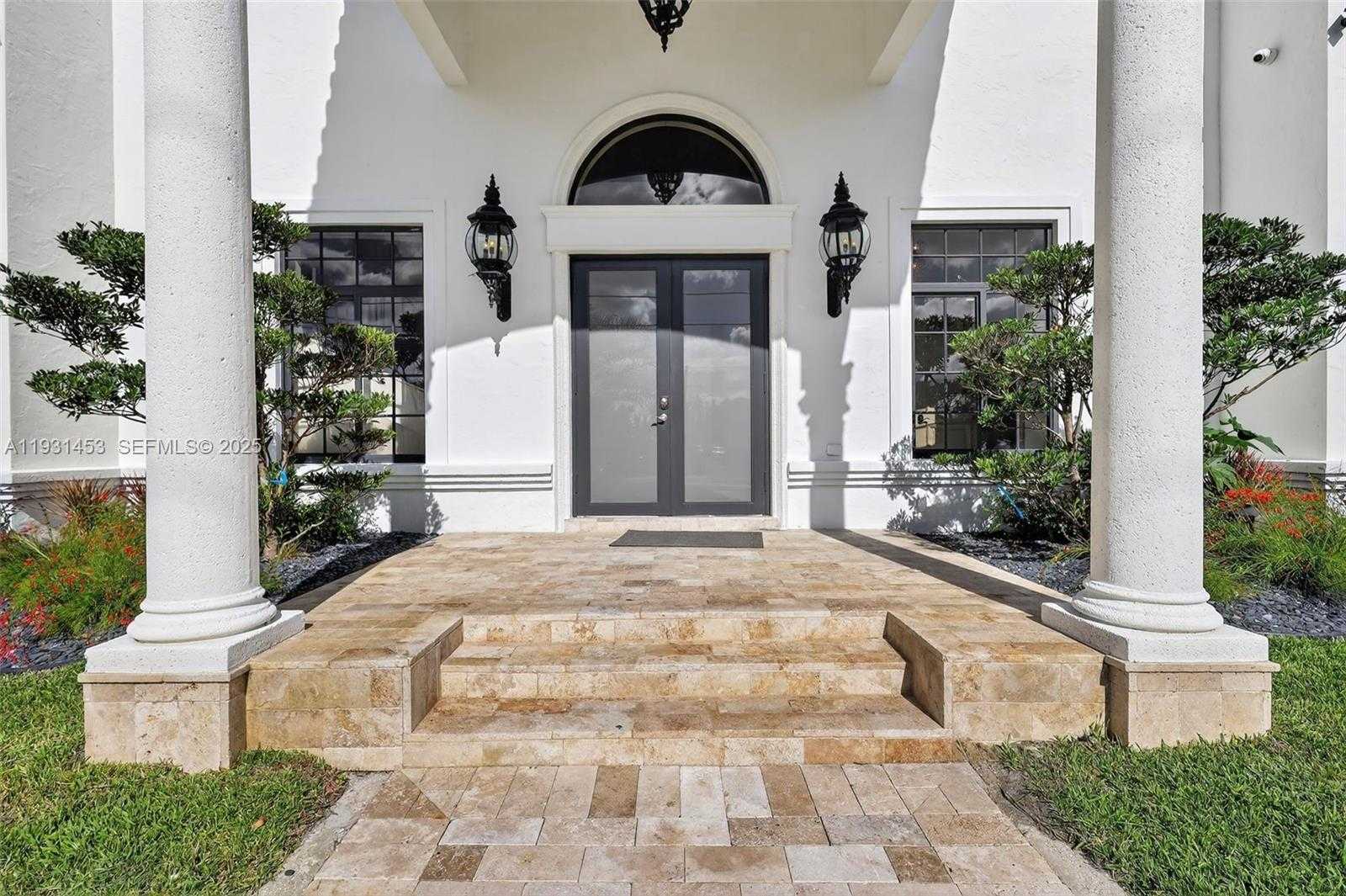 Small Image of 14891 SOUTH WEST 20TH ST, Davie Number 6