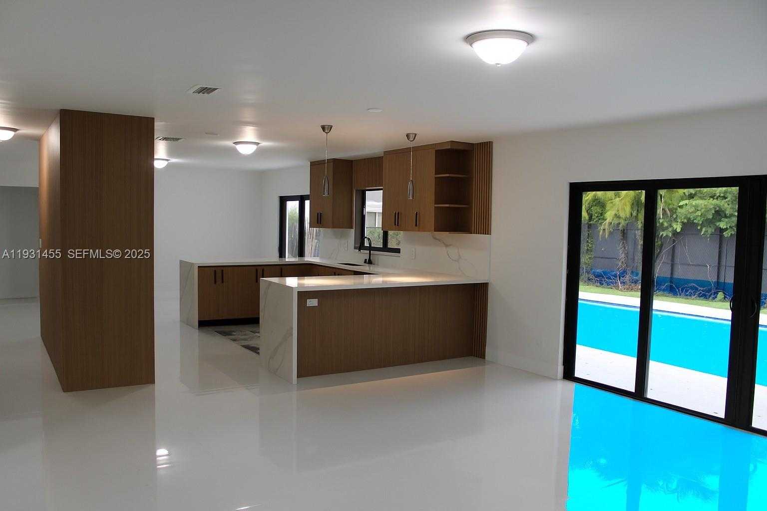 Small Image of 7630 SOUTH WEST 94TH AVE, Miami Number 1