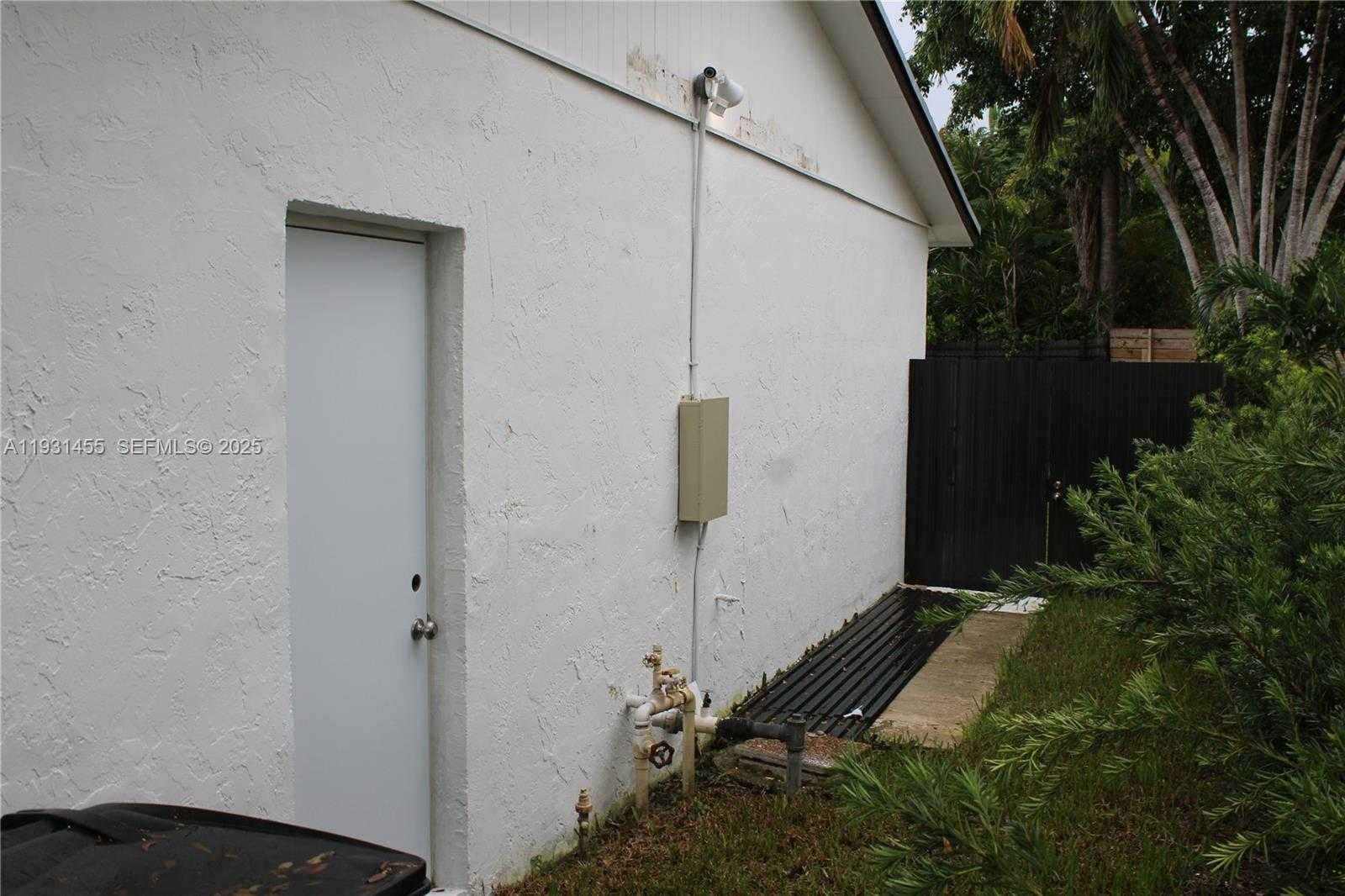 Small Image of 7630 SOUTH WEST 94TH AVE, Miami Number 18