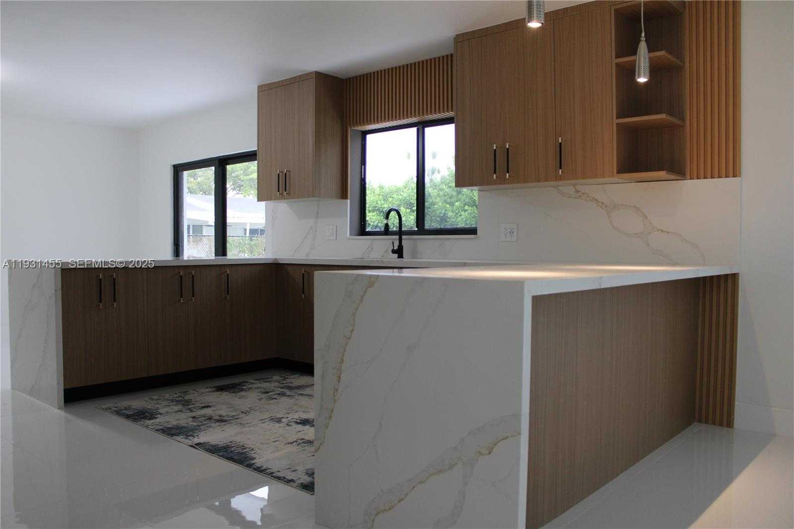 Small Image of 7630 SOUTH WEST 94TH AVE, Miami Number 2