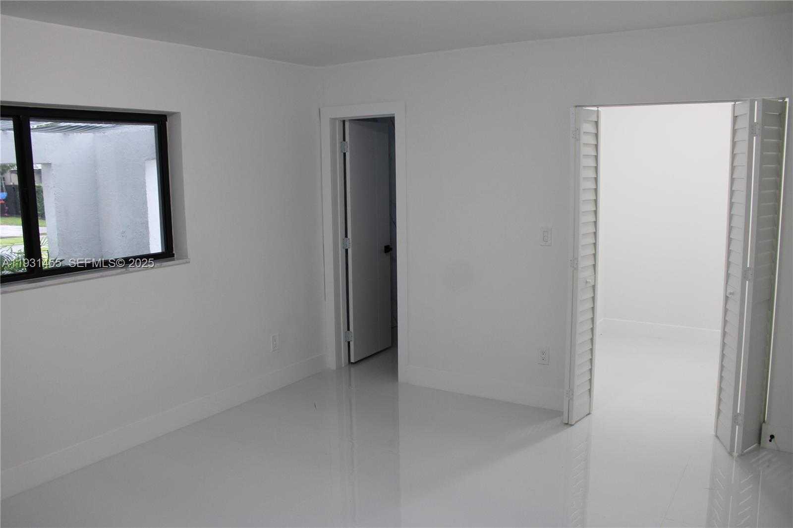 Small Image of 7630 SOUTH WEST 94TH AVE, Miami Number 9