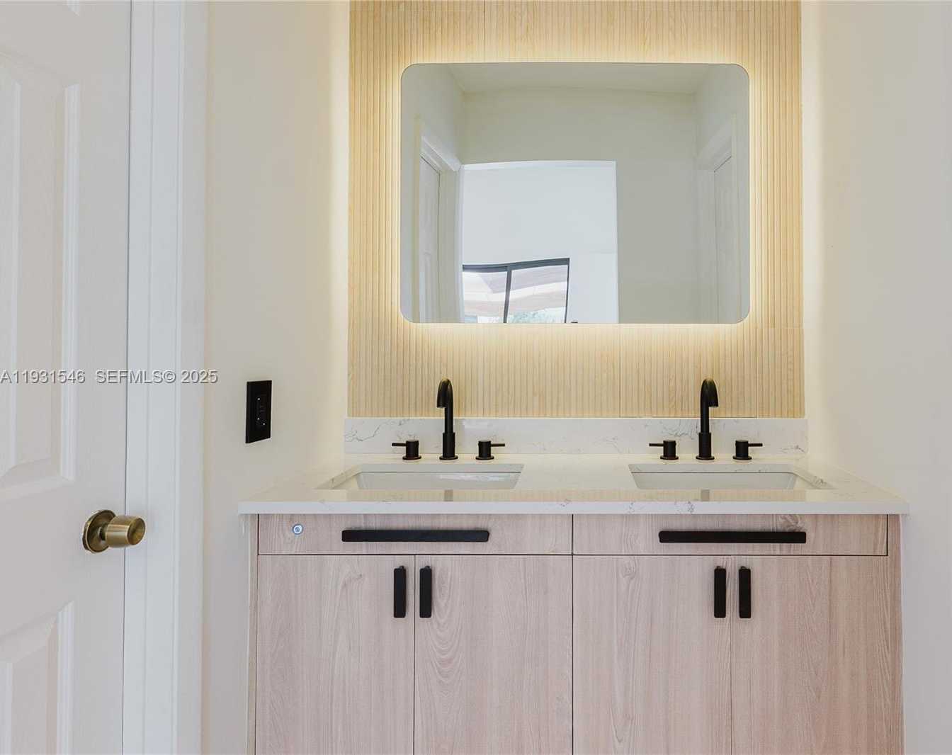 Small Image of 13540 SOUTH WEST 287TH LN, Homestead Number 15