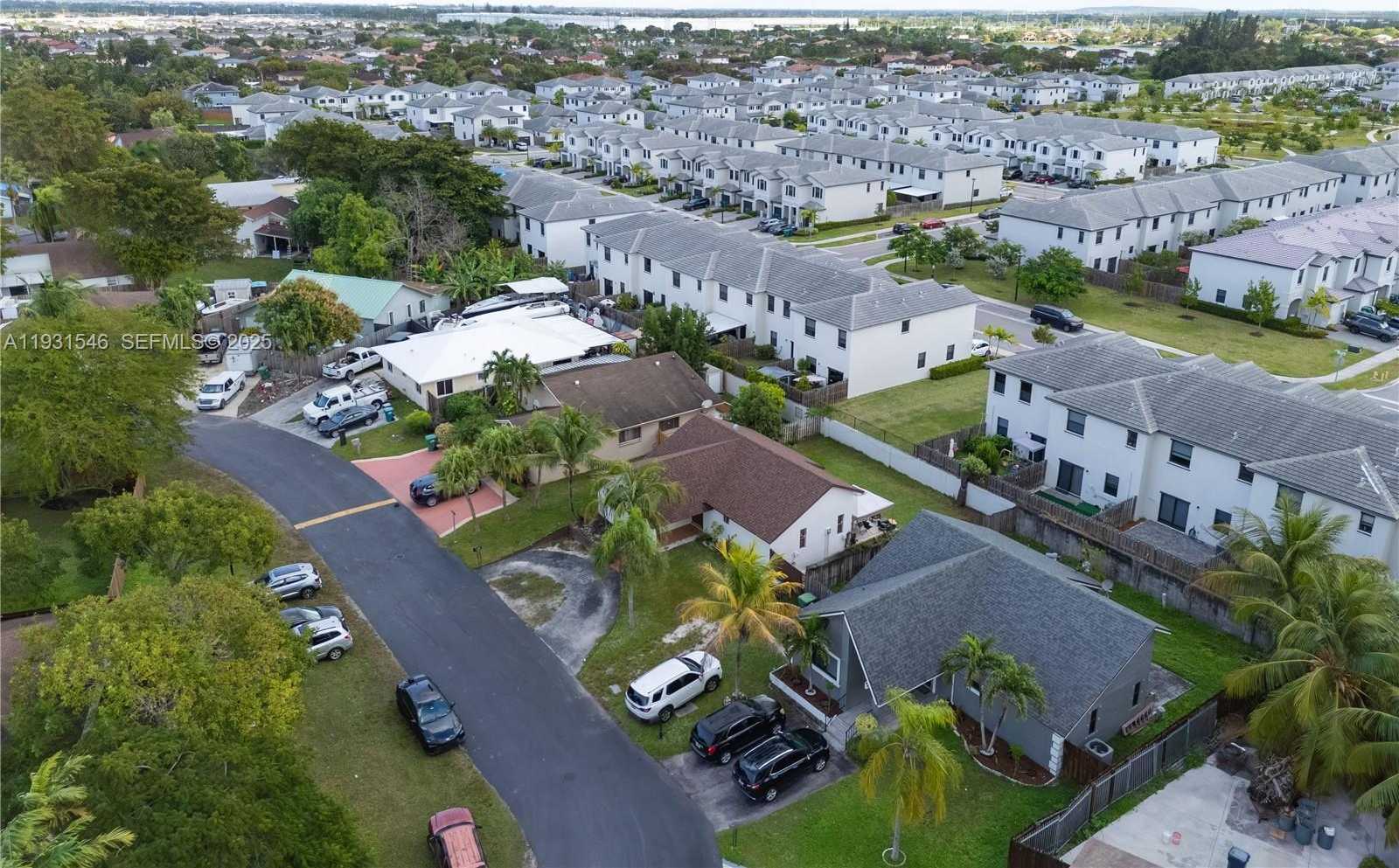 Small Image of 13540 SOUTH WEST 287TH LN, Homestead Number 31