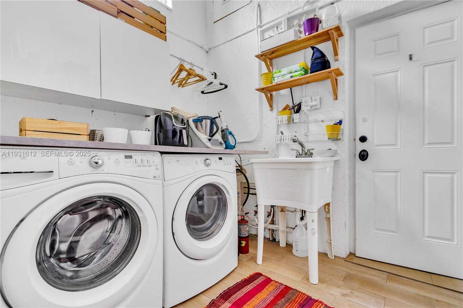 Small Image of 419 SOUTH WEST 30TH RD, Miami Number 15