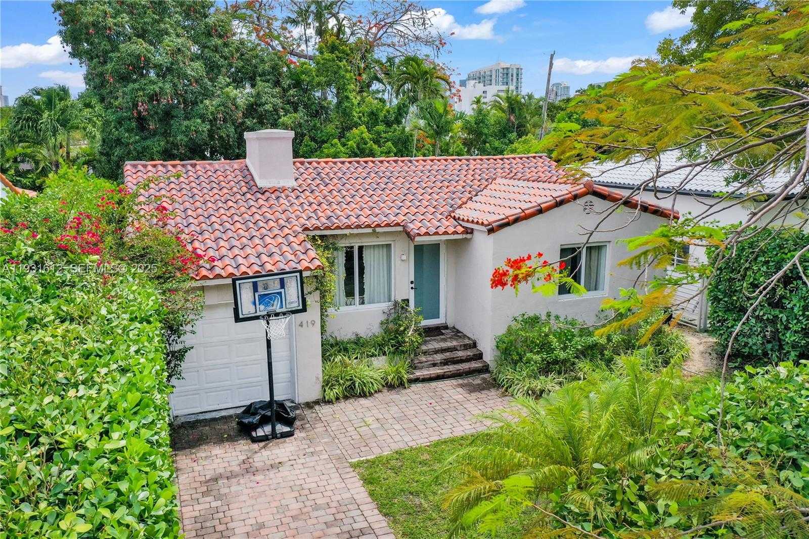 Small Image of 419 SOUTH WEST 30TH RD, Miami Number 2