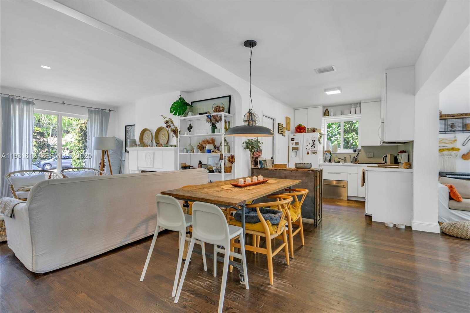 Small Image of 419 SOUTH WEST 30TH RD, Miami Number 6