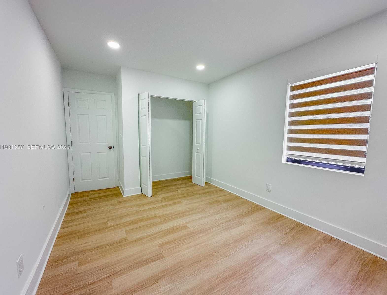 Small Image of 4000 SOUTH WEST 28TH ST, West Park Number 10