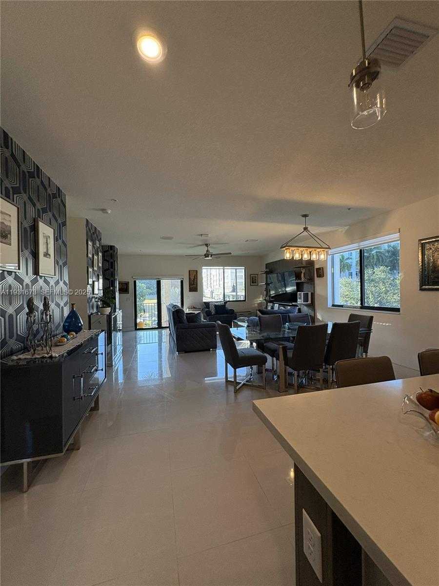 Small Image of 4749 NORTH WEST 85TH AVE, Doral Number 14
