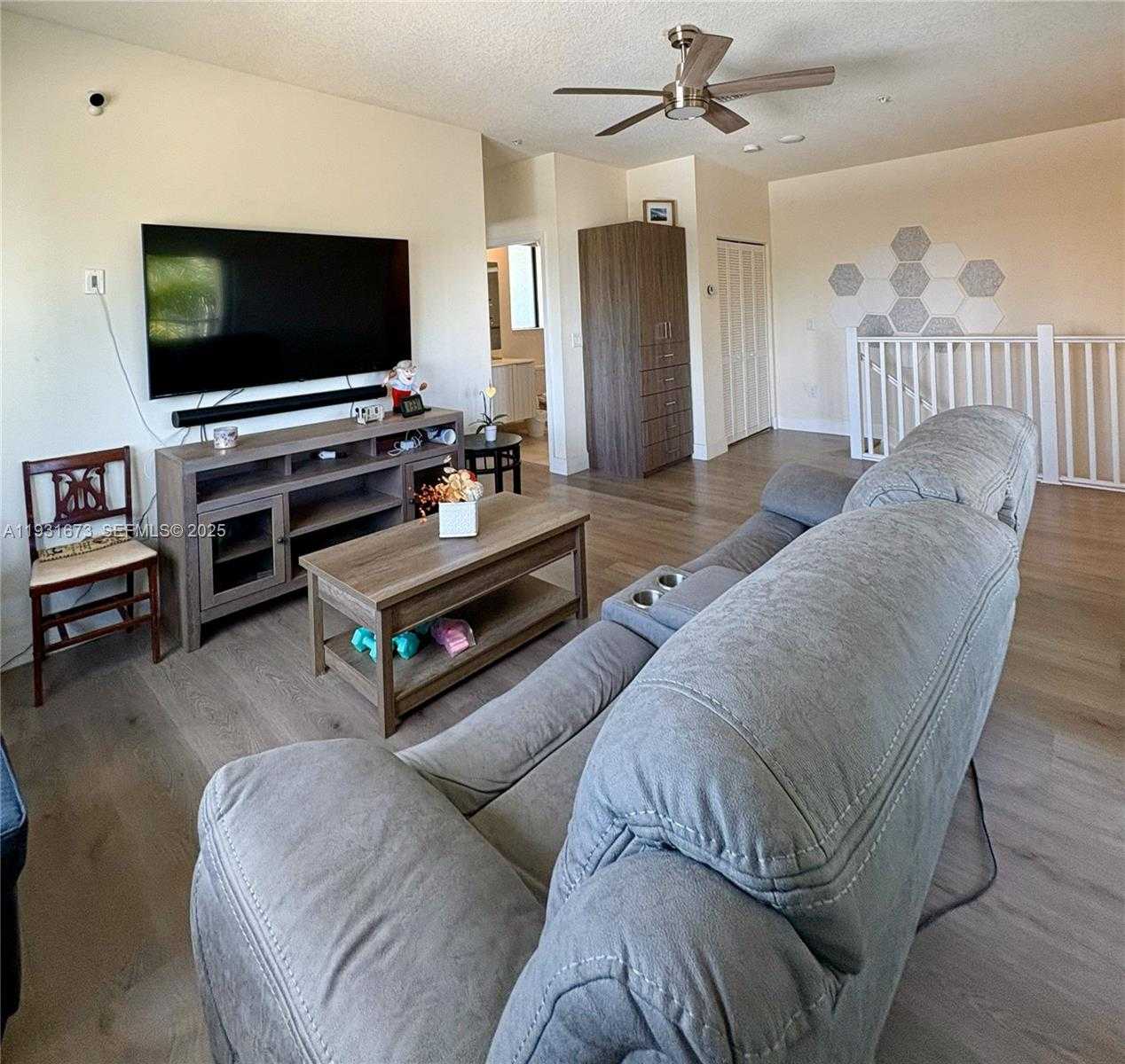 Small Image of 4749 NORTH WEST 85TH AVE, Doral Number 31