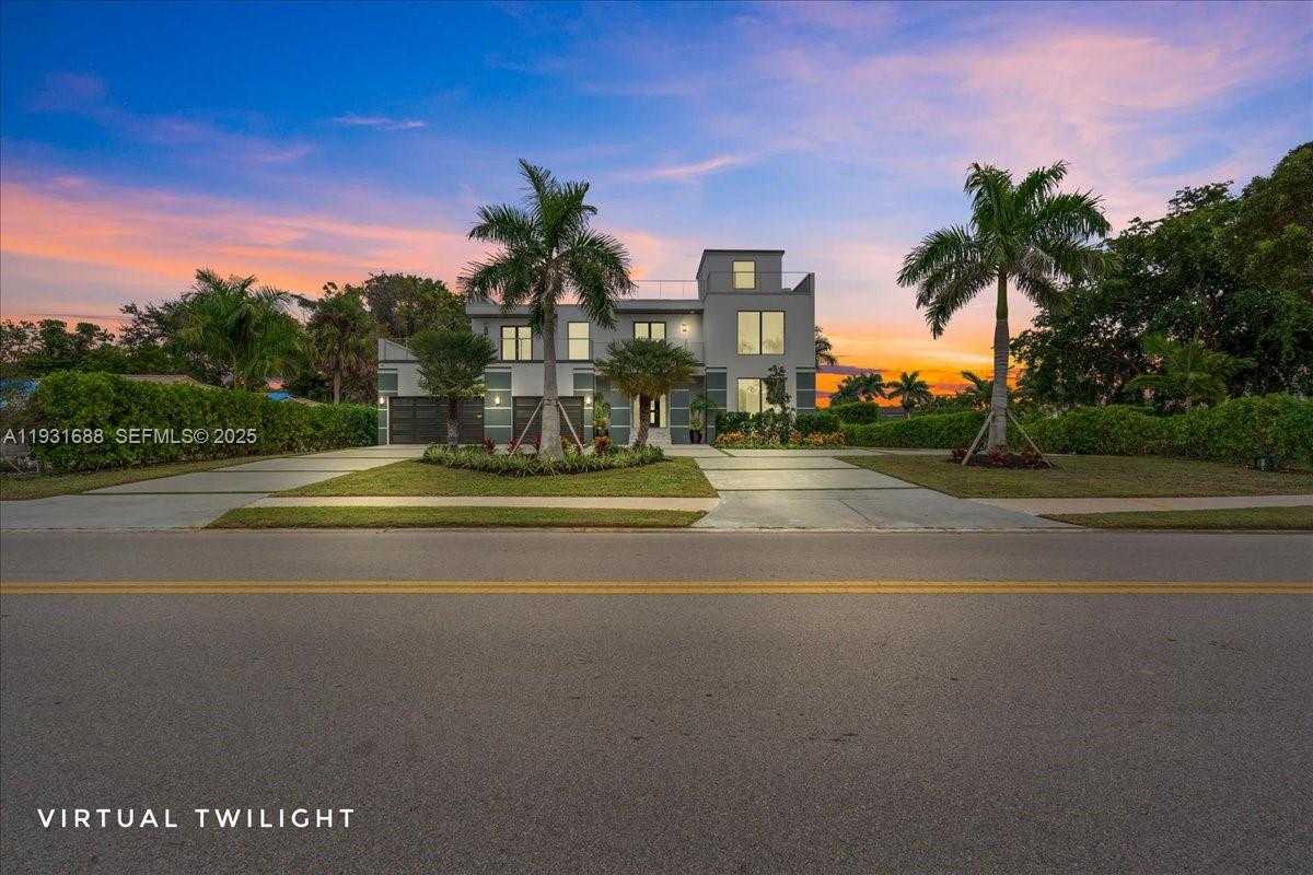 Small Image of 3800 CRAYTON ROAD, Naples Number 1