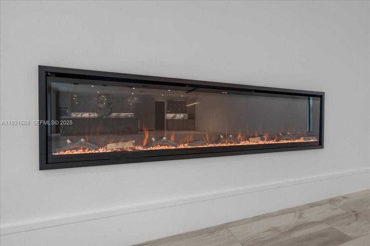 Small Image of 3800 CRAYTON ROAD, Naples Number 19