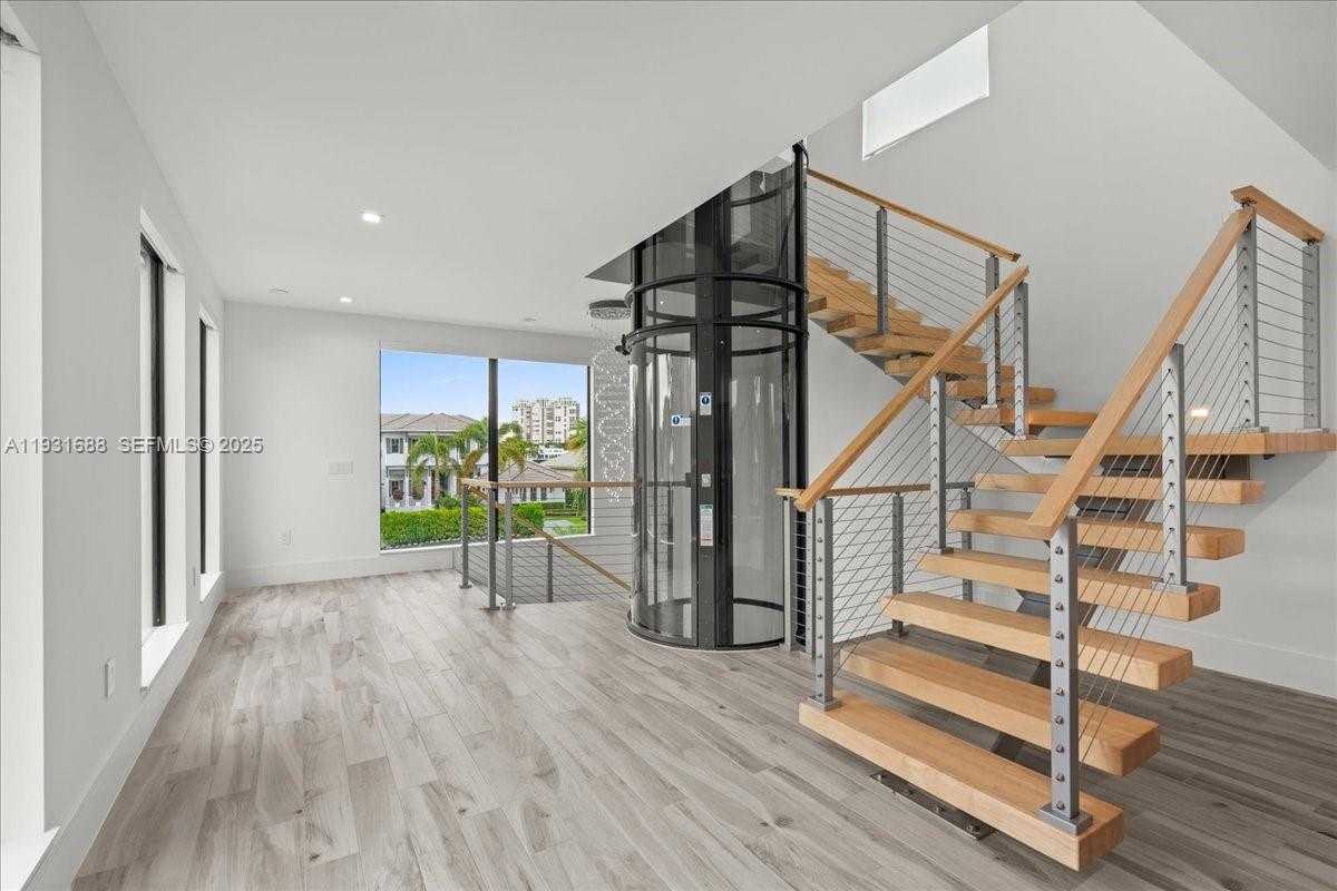 Small Image of 3800 CRAYTON ROAD, Naples Number 21