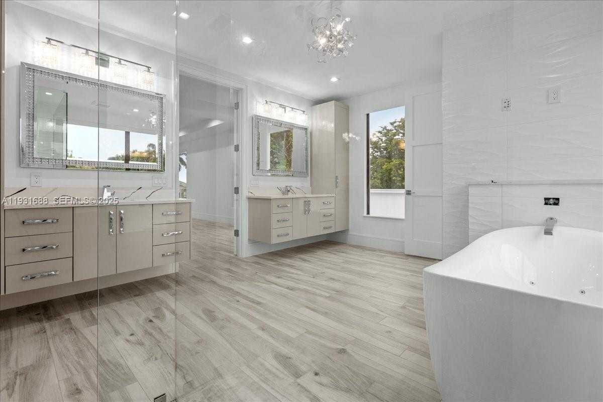 Small Image of 3800 CRAYTON ROAD, Naples Number 24