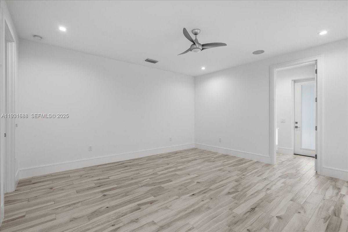 Small Image of 3800 CRAYTON ROAD, Naples Number 34