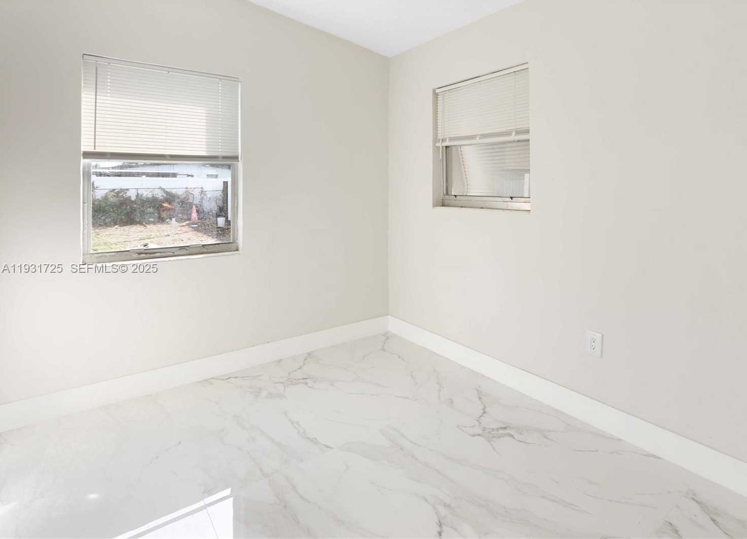 Small Image of 3601 SOUTH WEST 44TH AVE, West Park Number 14