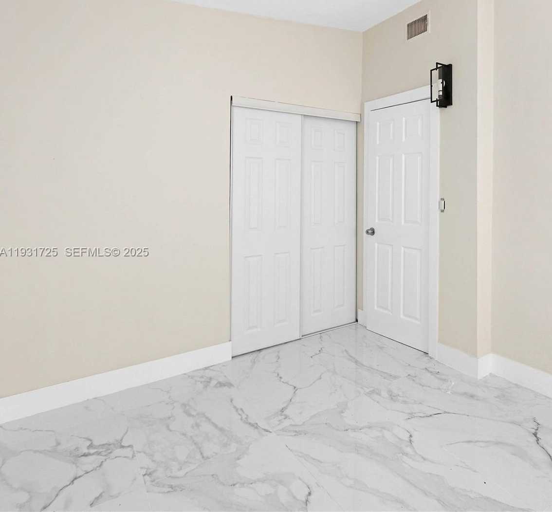 Small Image of 3601 SOUTH WEST 44TH AVE, West Park Number 15