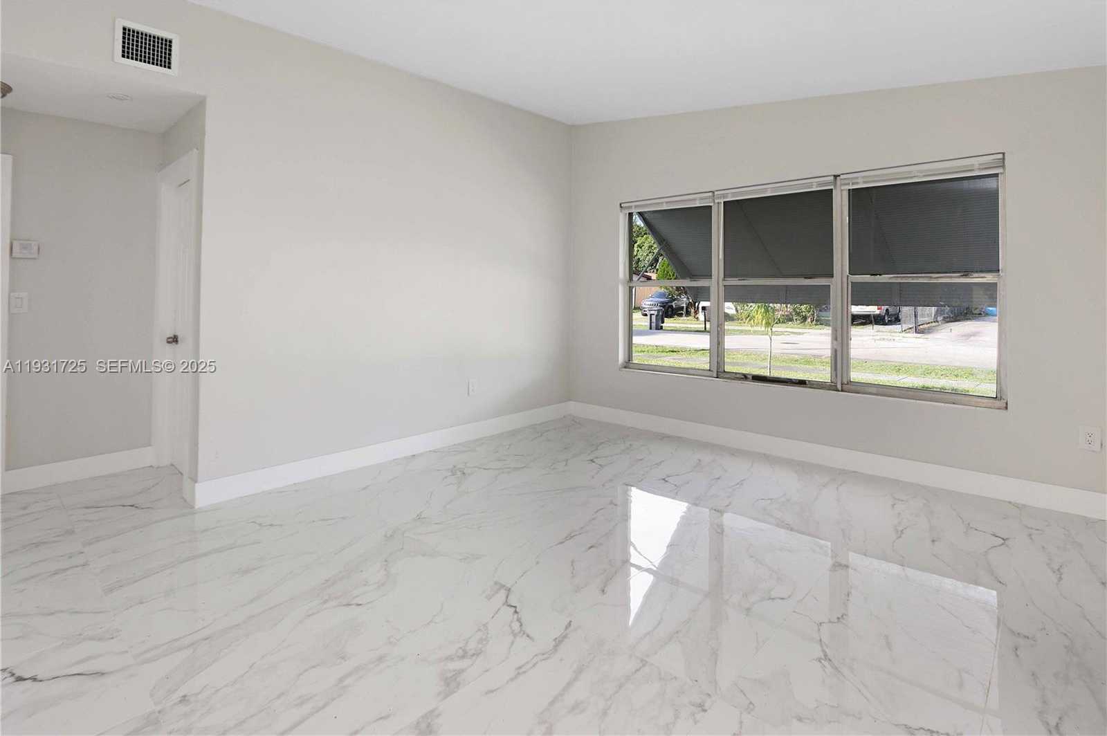 Small Image of 3601 SOUTH WEST 44TH AVE, West Park Number 2