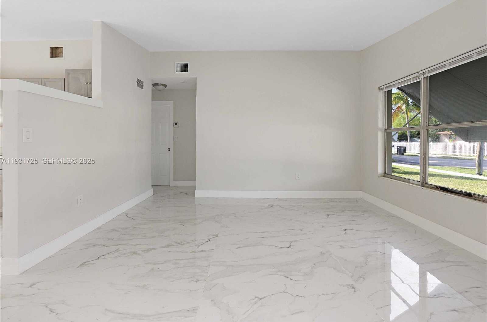 Small Image of 3601 SOUTH WEST 44TH AVE, West Park Number 6