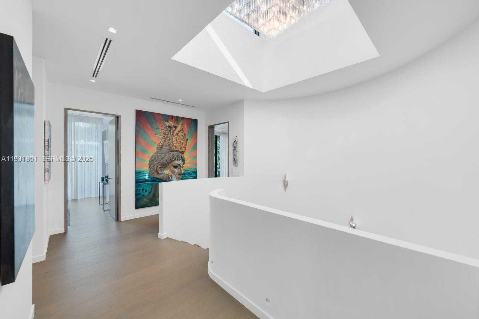 Small Image of 6411 ALLISON RD, Miami Beach Number 32