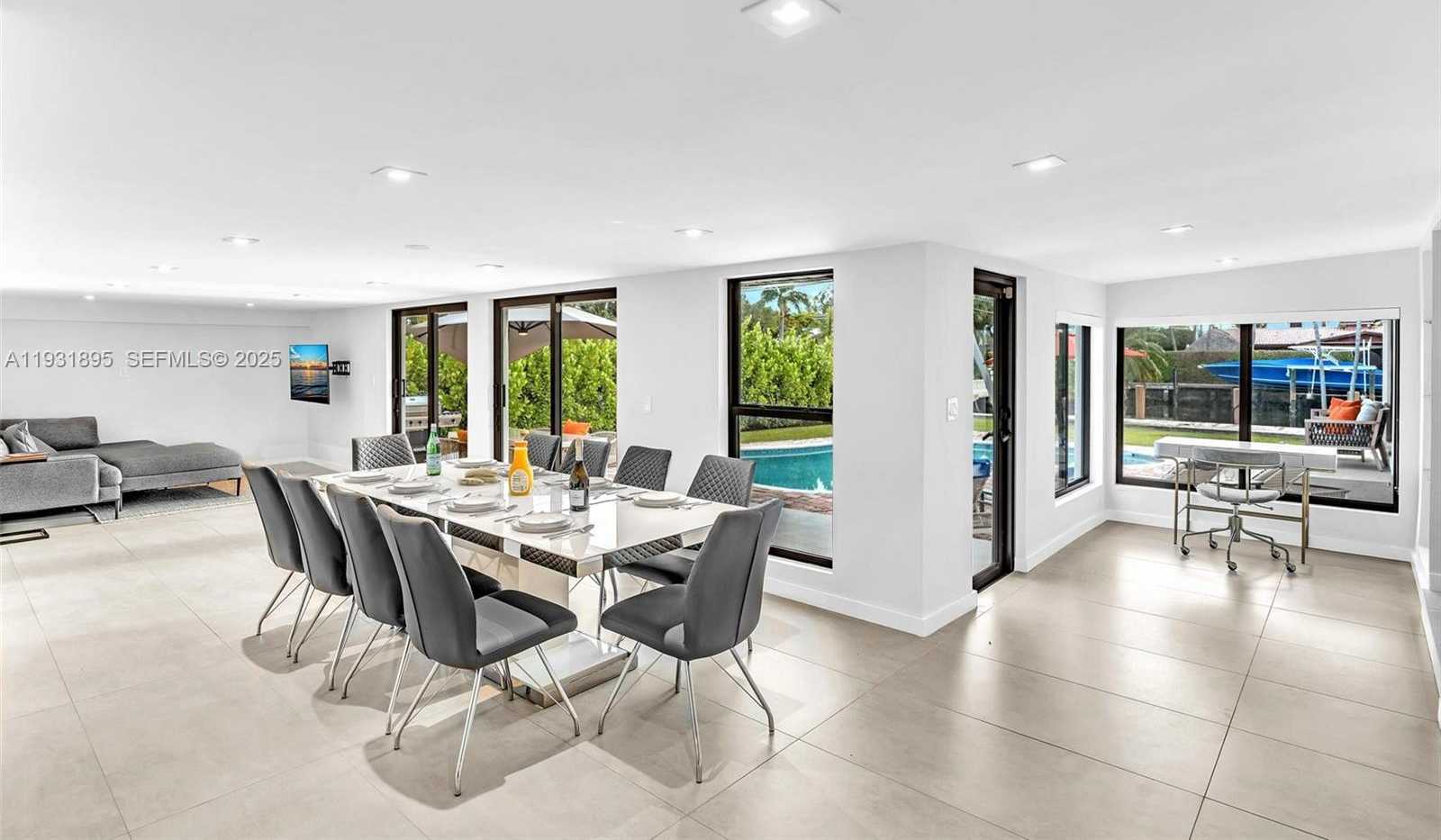 Small Image of 536 HIBISCUS DR, Hallandale Beach Number 15