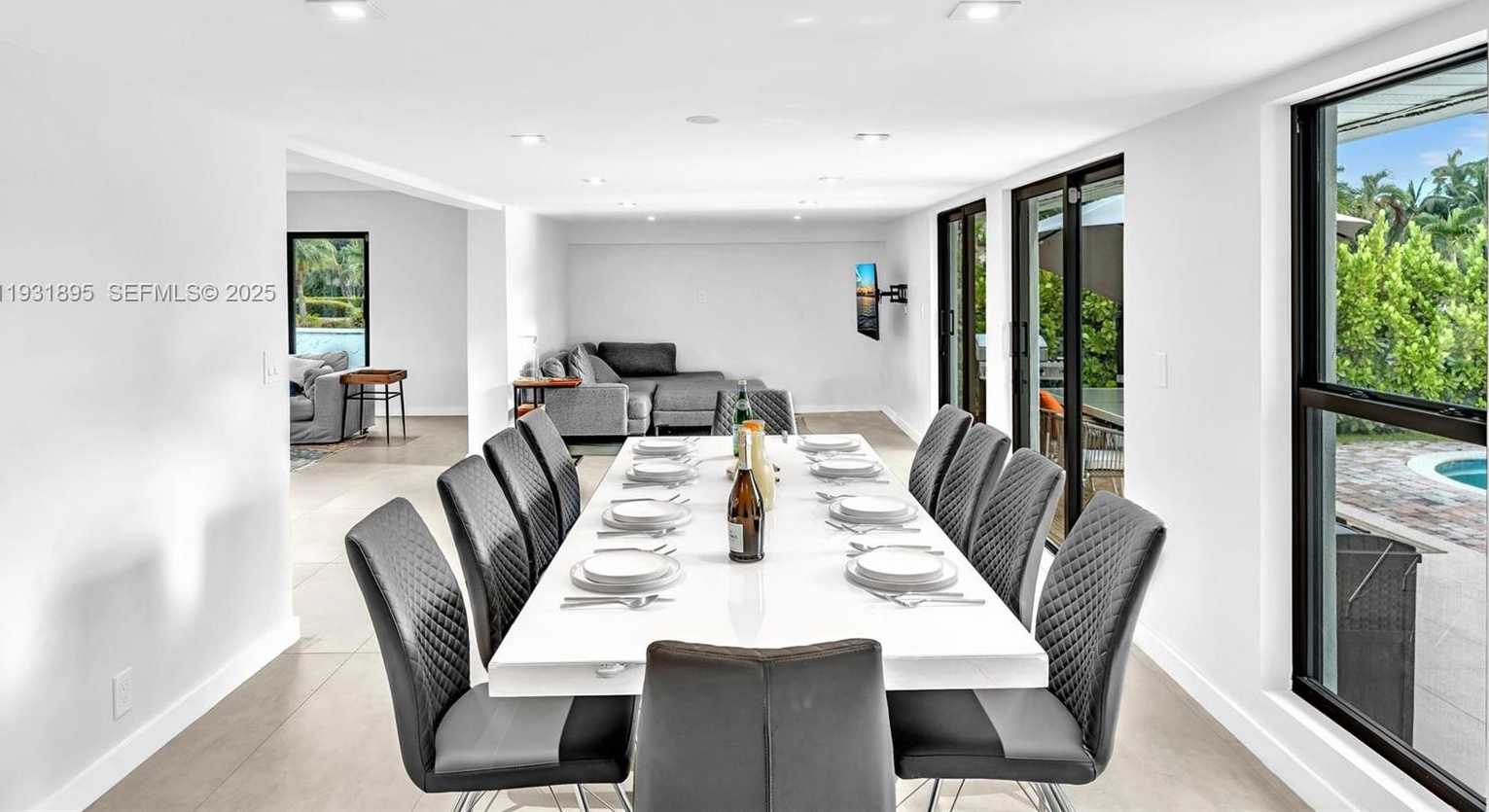 Small Image of 536 HIBISCUS DR, Hallandale Beach Number 17