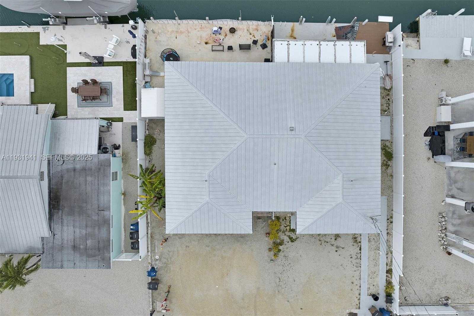 Small Image of 427 89TH STREET OCEAN, Marathon Number 25