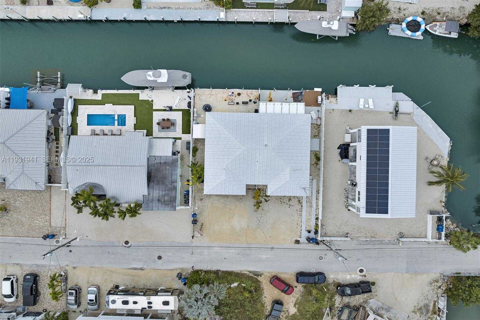 Small Image of 427 89TH STREET OCEAN, Marathon Number 26